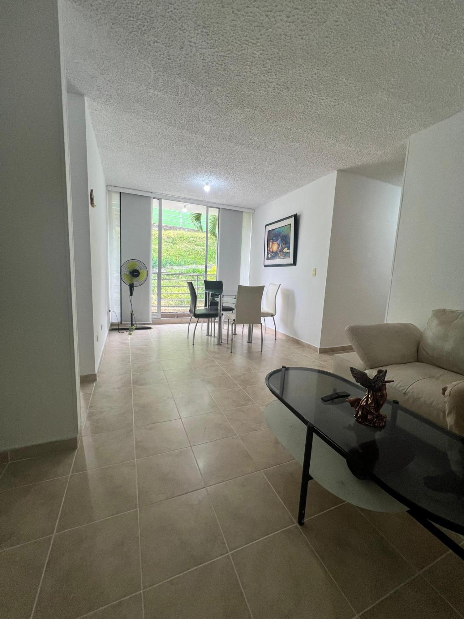 Apartment Ibague, Amoblado, Comodo Y Bien Ubicado Cerca Al Centro Comercial La Estacion