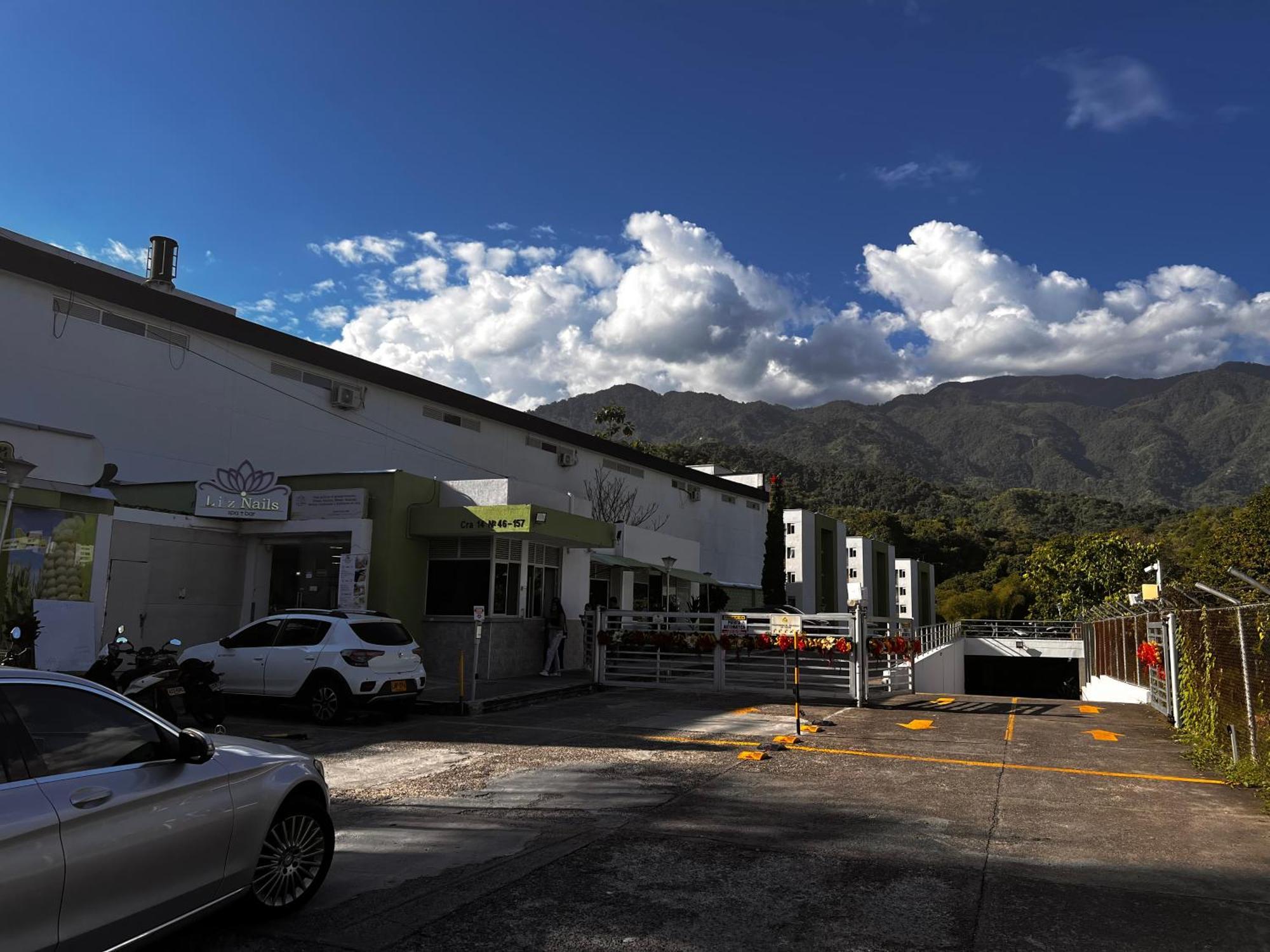 Ibague, Amoblado, Comodo Y Bien Ubicado Cerca Al Centro Comercial La Estacion *